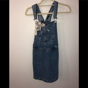 Stylish Denim Overalls with Patches
